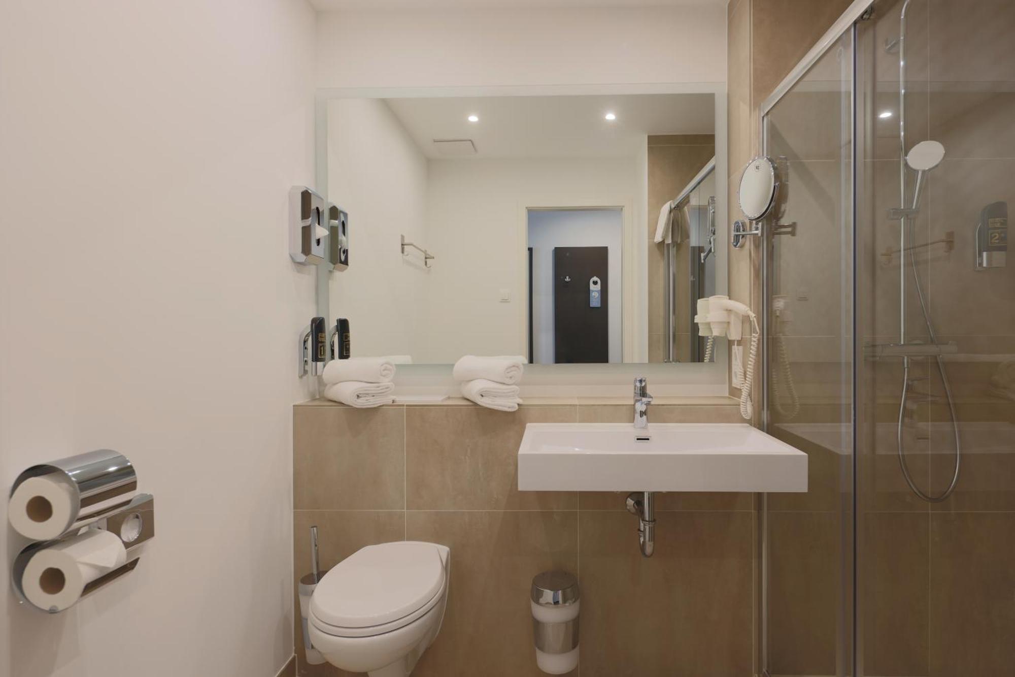 Standard Single Room